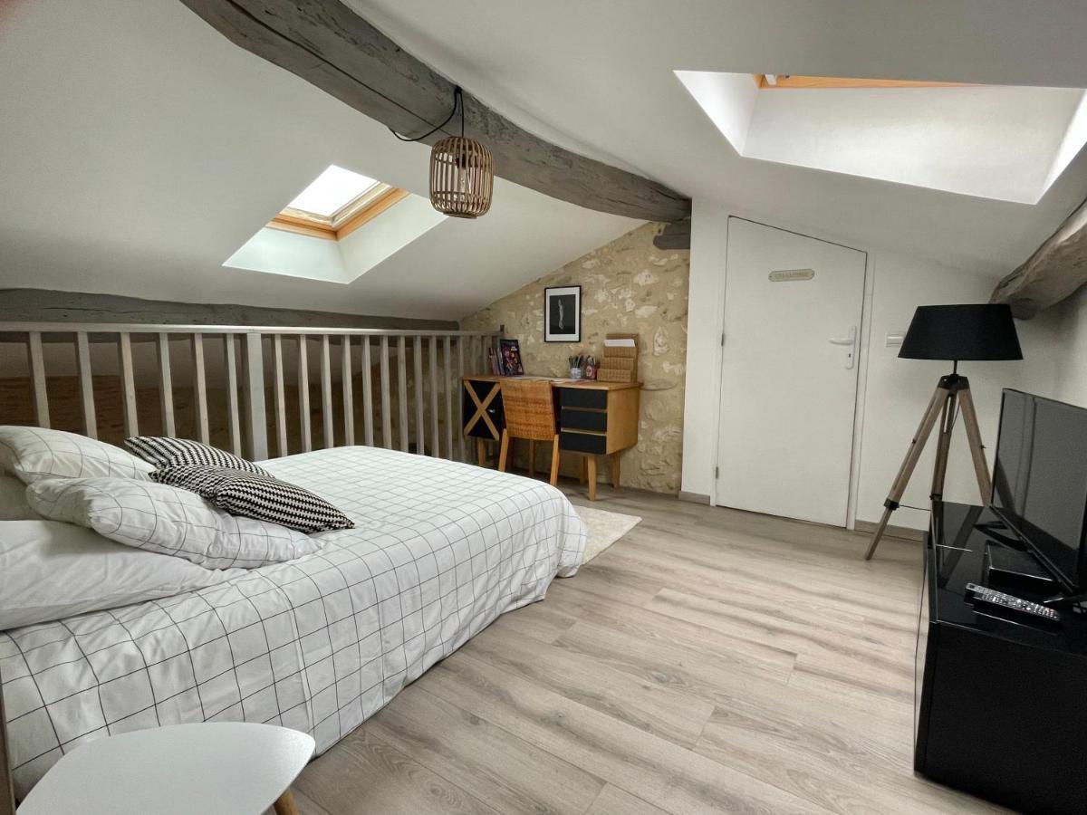 Les Régniers - 1 gîte x4 à 6 et 1 gîte x8 - à réserver ensemble ou séparément Eynesse Exterior foto