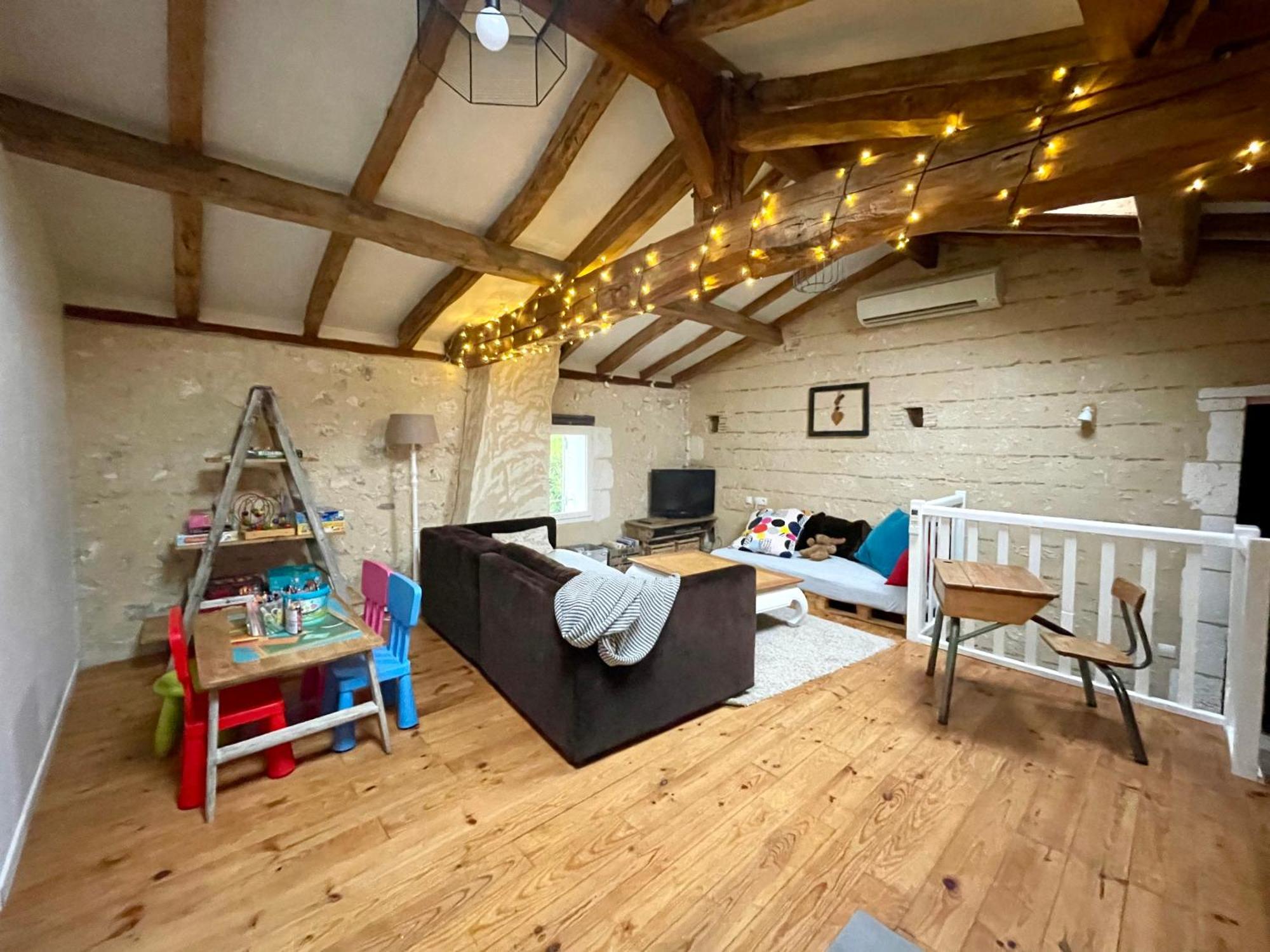 Les Régniers - 1 gîte x4 à 6 et 1 gîte x8 - à réserver ensemble ou séparément Eynesse Exterior foto