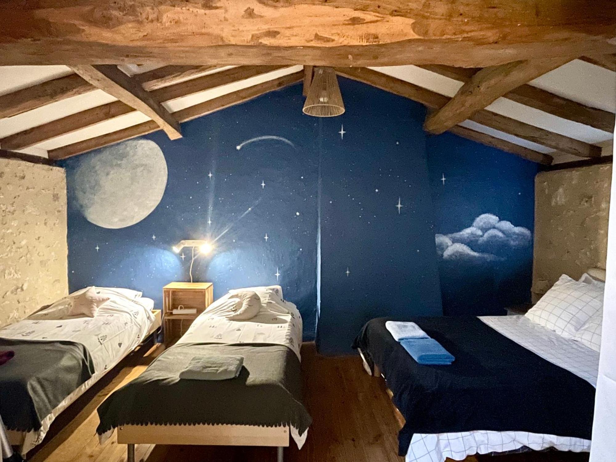 Les Régniers - 1 gîte x4 à 6 et 1 gîte x8 - à réserver ensemble ou séparément Eynesse Exterior foto