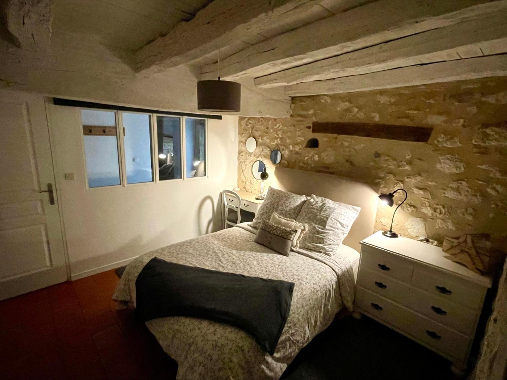 Les Régniers - 1 gîte x4 à 6 et 1 gîte x8 - à réserver ensemble ou séparément Eynesse Exterior foto